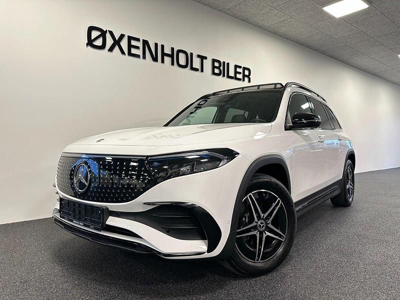 Hvid Brugt 2024 Mercedes EQB300 AMG line SUV | 399.900 kr. - Billede 1/4