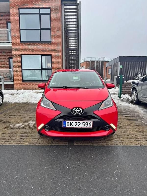 Brugt Toyota Aygo 69 HK (50 kW) 2015 Hatchback