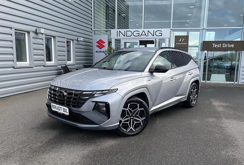 Shimmering silver metallic Brugt 2022 Hyundai Tucson N Line SUV | 234.900 kr. (God pris) - Billede 1/4