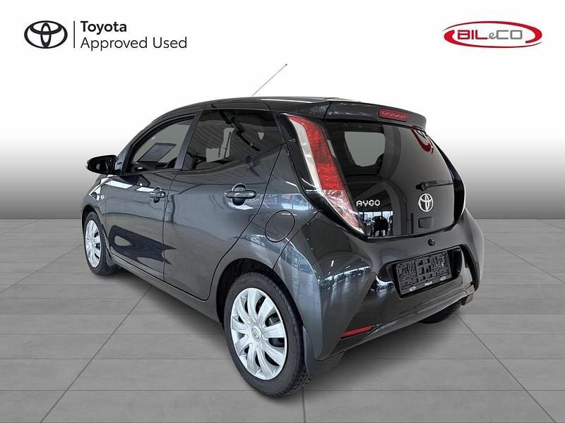 Brugt Toyota Aygo 69 HK (50 kW) 2018 1e0 dk.gray mc. Hatchback