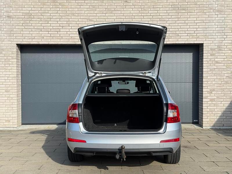 Grå Brugt 2016 Skoda Octavia Style Stationcar | 130.300 kr. (God pris) - Billede 1/9
