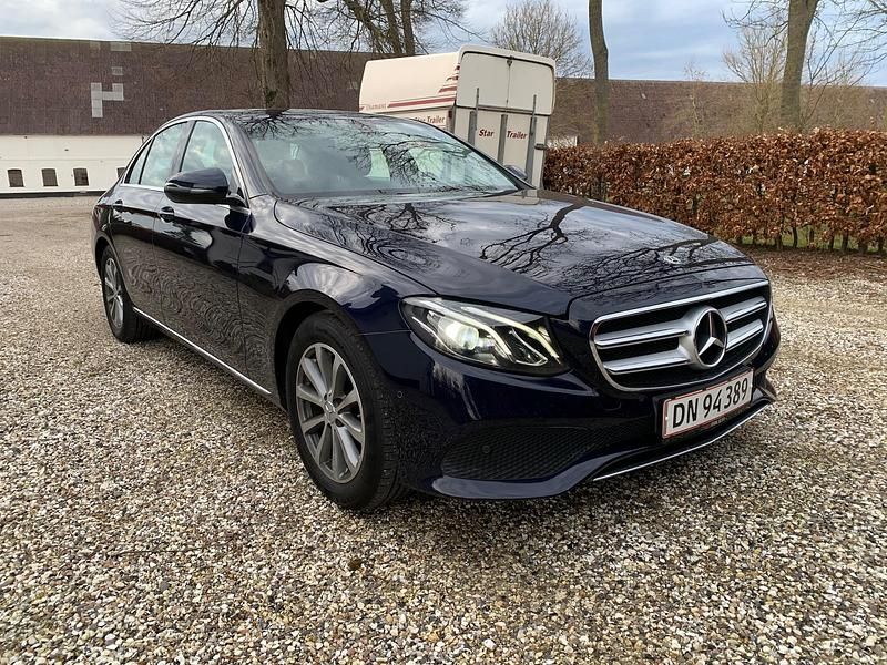 Brugt Mercedes E220 Avantgarde 194 HK (142 kW) 2017 Blå Sedan