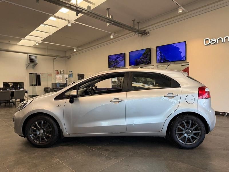 Brugt Kia Rio Active 86 HK (63 kW) 2012 Sølvmetal Hatchback