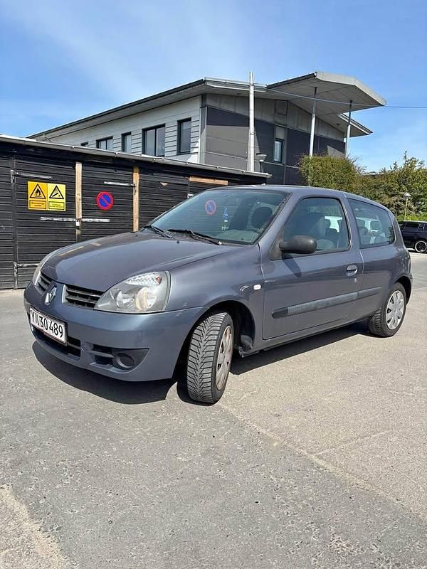 Brugt Renault Clio II 58 HK (42 kW) 2007 Hatchback