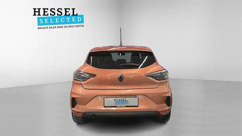 Brugt Renault Clio V Evolution 90 HK (66 kW) 2024 Orange valencia Hatchback