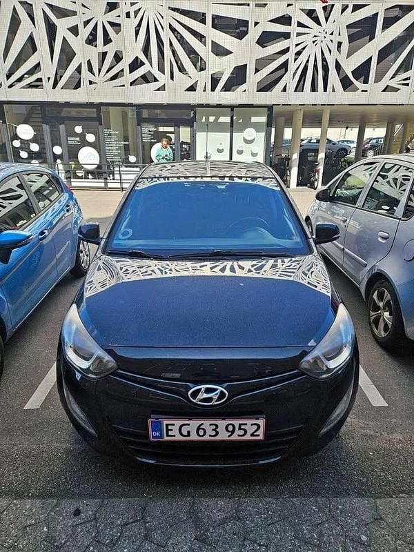 Sort Brugt 2014 Hyundai i20 GO! MPV | 55.000 kr. (Fair pris) - Billede 1/4
