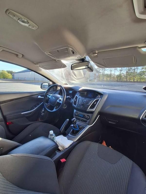 Brugt Ford Focus 101 HK (74 kW) 2013 Sort Hatchback