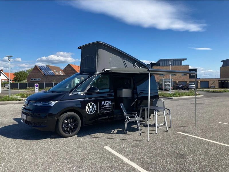 Sortmetal Brugt 2025 VW California California Van | 839.900 kr. (Fair pris) - Billede 1/4