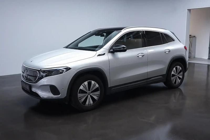 Sølvmetal Brugt 2021 Mercedes EQA250 SUV | 239.900 kr. (Lidt for dyr) - Billede 1/3