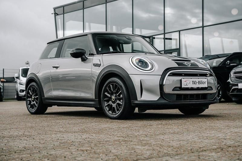 Sølvmetal Brugt 2022 Mini Cooper SE Essential Hatchback | 159.800 kr. (Fair pris) - Billede 1/4
