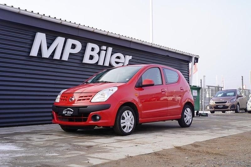 Rød Brugt 2009 Nissan Pixo Visia Hatchback | 24.900 kr. - Billede 1/4