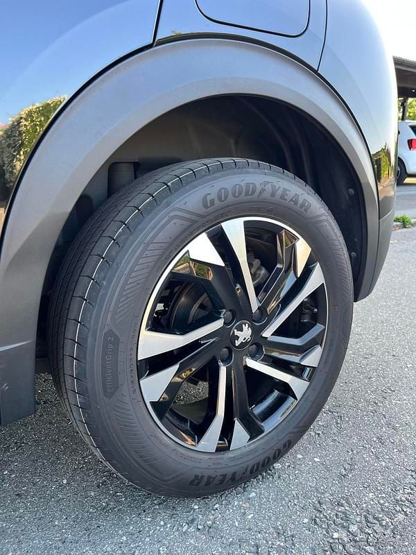 Sort Brugt 2022 Peugeot 2008 Sport SUV | 156.100 kr. (God pris) - Billede 1/6