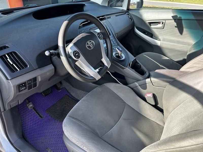 Brugt Toyota Prius 99 HK (72 kW) 2011 Grå Hatchback