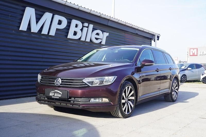 Bordeauxmetal Brugt 2015 VW Passat Comfortline Stationcar | 124.900 kr. (God pris) - Billede 1/4