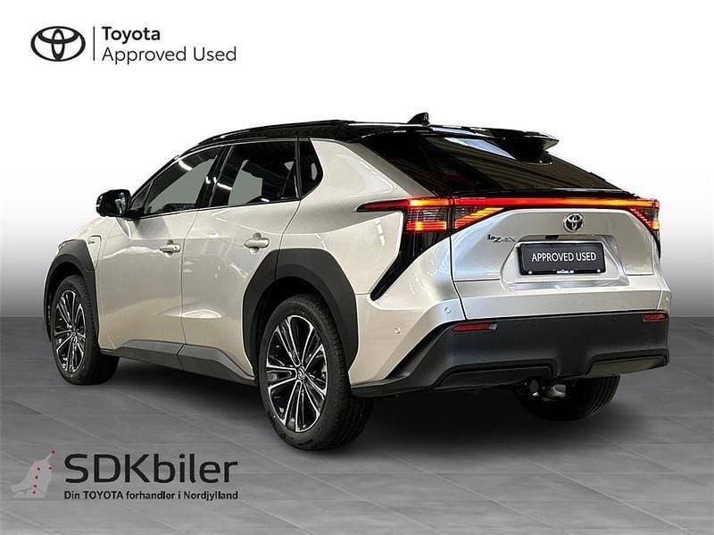 Brugt Toyota bZ4X Executive 150 kW (204 HK) 2025 Platinum/astral black SUV