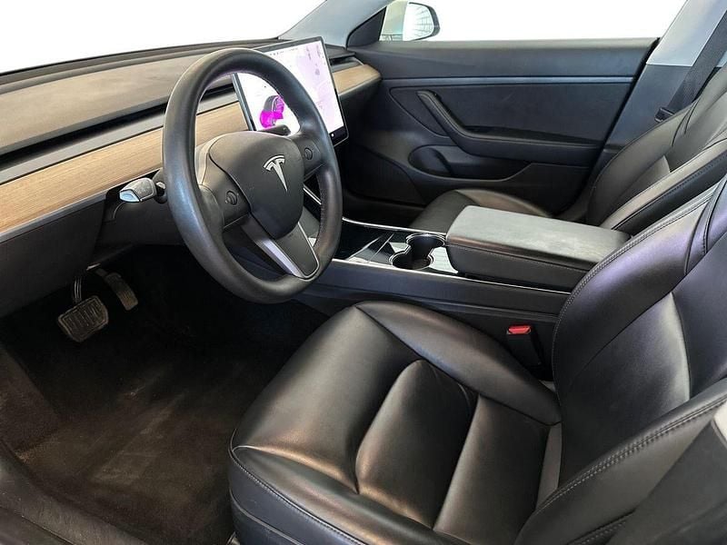 Brugt Tesla Model 3 Standard Range 239 kW (325 HK) 2020 Hvidmetal Sedan