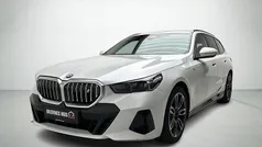 Hvid Brugt 2025 BMW i5 M Sport Stationcar | 489.600 kr. (Super pris)