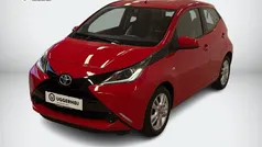Rød Brugt 2015 Toyota Aygo X-play Hatchback | 69.000 kr. (Fair pris)