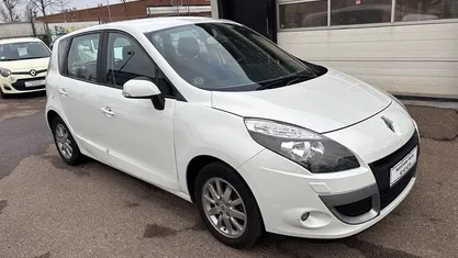 Brugt Renault Scénic III Authentique 95 HK (69 kW) 2012 Hvid MPV