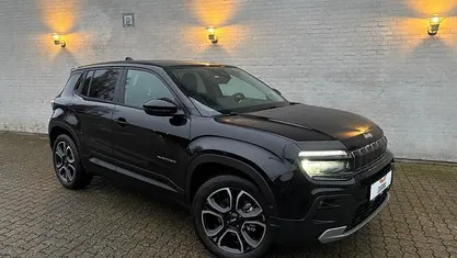 Sortmetal Brugt 2024 Jeep Avenger EV Summit SUV | 212.000 kr. (Fair pris)