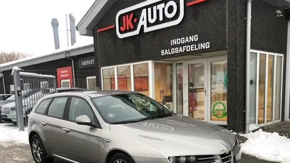 Champagnemetal Brugt 2010 Alfa Romeo 159 Stationcar | 17.800 kr.