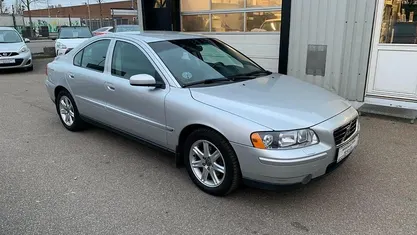 Brugt Volvo S60 Momentum 140 HK (102 kW) 2006 Sølvmetal Sedan