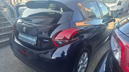 Sort Brugt 2016 Peugeot 208 Allure Sky Hatchback | 79.900 kr. (Fair pris)