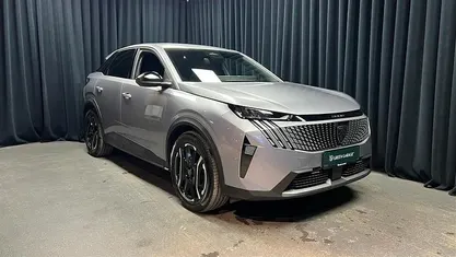 Brugt Peugeot e-3008 Allure 154 kW (210 HK) 2024 Grå titane, metallak SUV