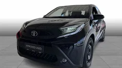 209 night sky black Brugt 2024 Toyota Aygo Active Hatchback | 149.900 kr. (Fair pris)