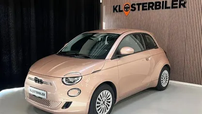 Guldmetal Brugt 2023 Fiat 500e Icon | 119.700 kr. (Fair pris)