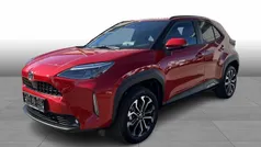 Flame red Brugt 2024 Toyota Yaris Cross Comfort SUV | 279.900 kr. (Lidt for dyr)
