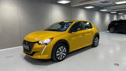Brugt Peugeot e-208 100 kW (136 HK) 2023 Gul Hatchback