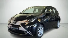 Brugt 2017 Toyota Aygo X-play Hatchback | 79.900 kr. (Fair pris)