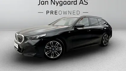 Sortmetal Brugt 2025 BMW i5 M Sport Sedan | 519.000 kr. (Fair pris)