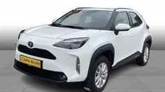 Hvid / pure white Brugt 2023 Toyota Yaris Cross Comfort SUV | 154.900 kr.