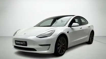 Hvid Brugt 2022 Tesla Model 3 Performance Sedan | 224.900 kr. (God pris)