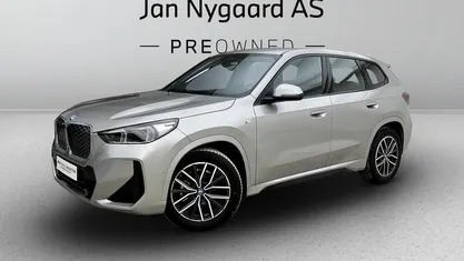 Brugt BMW iX1 M Sport 230 kW (313 HK) 2025 Sølvmetal SUV