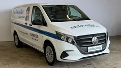 Hvid Brugt 2025 Mercedes Vito MPV | 269.900 kr. (Fair pris)