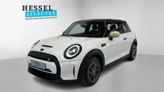 Hvid Brugt 2023 Mini Cooper Essential Hatchback | 162.900 kr. (Fair pris)
