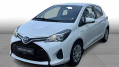 Pure white Brugt 2015 Toyota Yaris H2 Hatchback | 89.900 kr. (Fair pris)