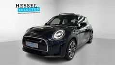 Enigmatic black metallic Brugt 2021 Mini Cooper Hatchback | 169.900 kr. (Fair pris)