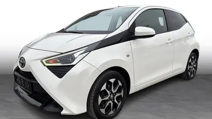 068 white Brugt 2020 Toyota Aygo Hatchback | 79.995 kr. (Fair pris)