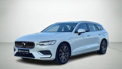 Hvid Brugt 2021 Volvo V60 Inscription Stationcar | 267.990 kr. (Super pris)
