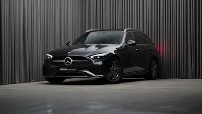 Gråmetal Brugt 2023 Mercedes C300e AMG line Stationcar | 3.455 kr.
