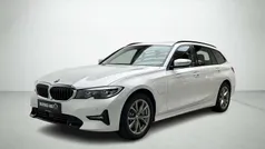 Hvidmetal Brugt 2021 BMW 330e Sport Line Stationcar | 314.900 kr. (Fair pris)