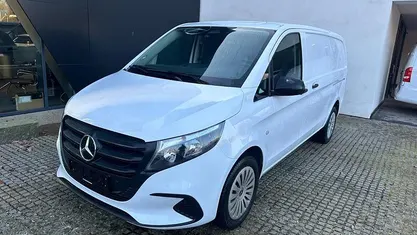 Farve: hvid Brugt 2025 Mercedes Vito Van | 289.820 kr. (Fair pris)