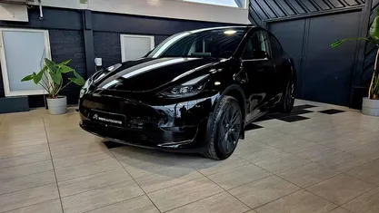 Brugt 2024 Tesla Model Y Long Range RWD SUV | 334.900 kr. (Lidt for dyr)