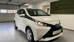 Brugt 2015 Toyota Aygo X-play Hatchback | 39.700 kr. (Fair pris)
