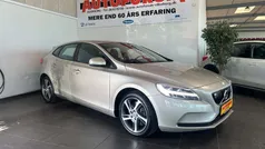 Beigemetal Brugt 2017 Volvo V40 Momentum Stationcar | 184.900 kr. (Fair pris)
