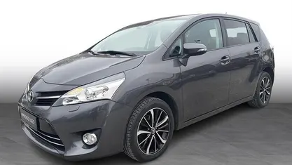 Brugt Toyota Verso Premium 147 HK (108 kW) 2017 Ash grey MPV